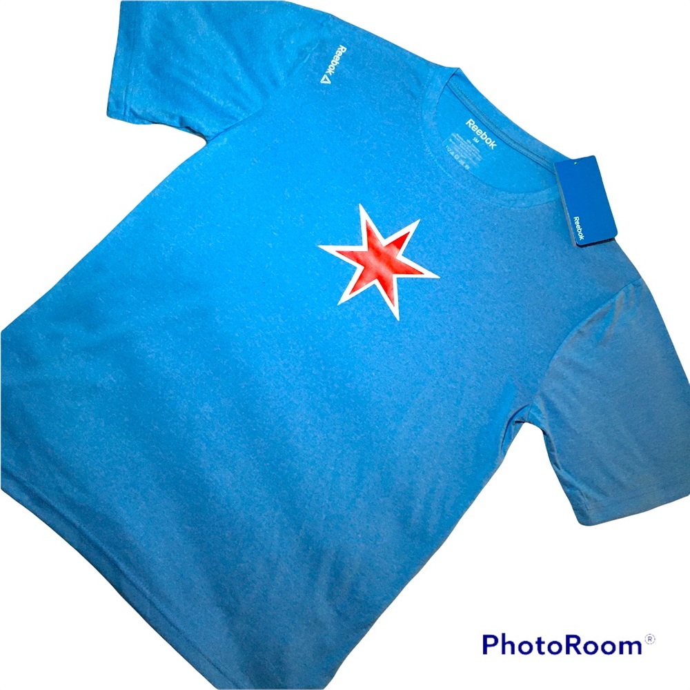 Reebok Playdry tech shirt, athletic fit NWT , Small